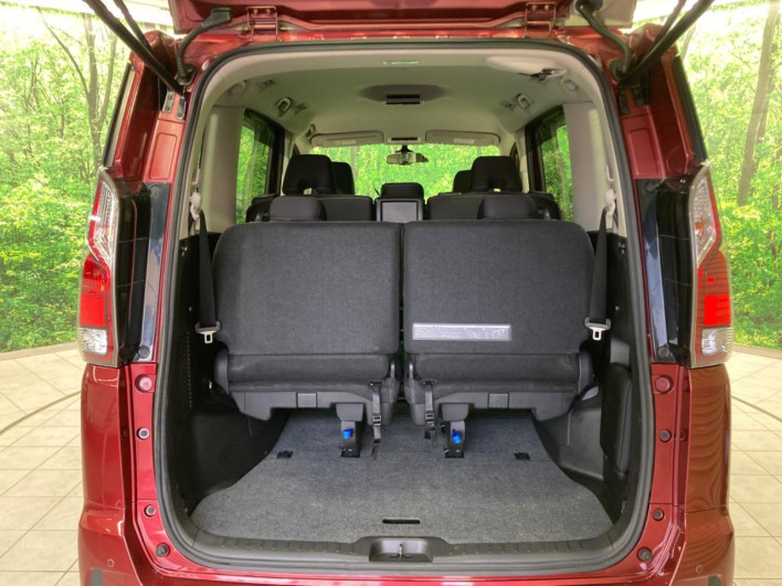 2018 Nissan Serena DAA-GFC27 (UW-69f0213804fa1)[16]