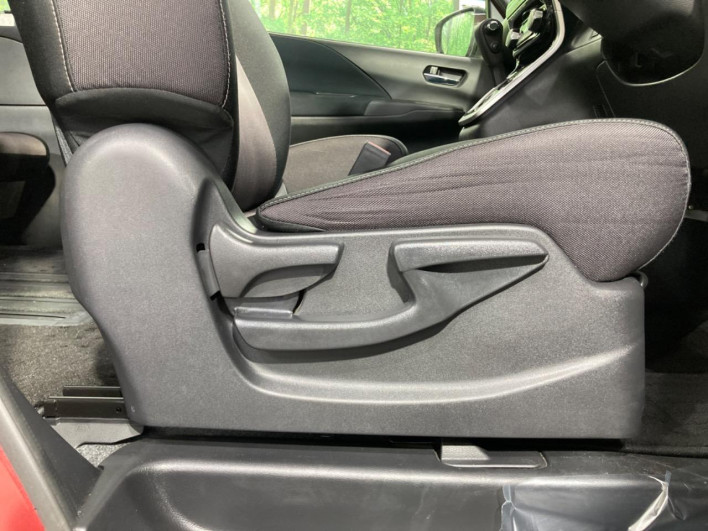 2018 Nissan Serena DAA-GFC27 (UW-69f0213804fa1)[26]