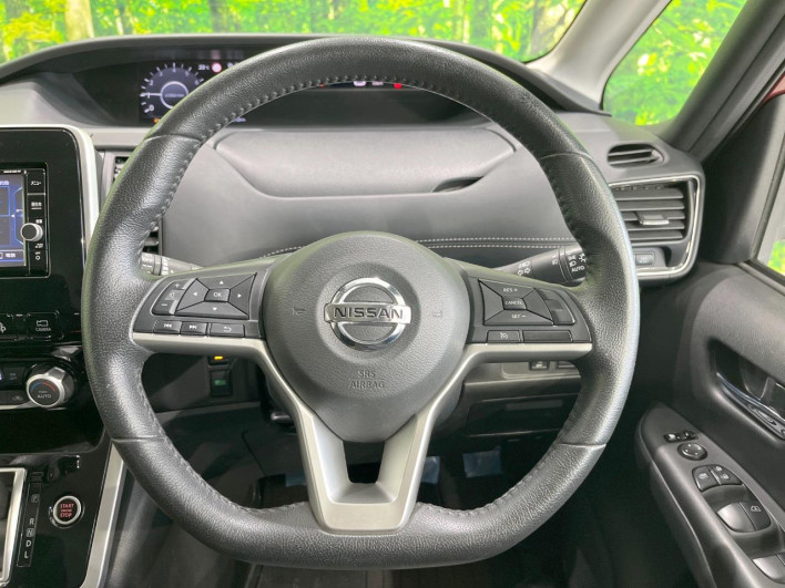 2019 Nissan Serena DAA-GFC27 (UW-69f021381812a)[28]