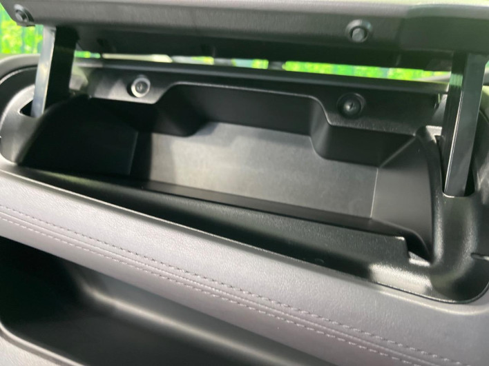 2021 Nissan Serena 5AA-GFC27 (UW-69f02139c846a)[12]