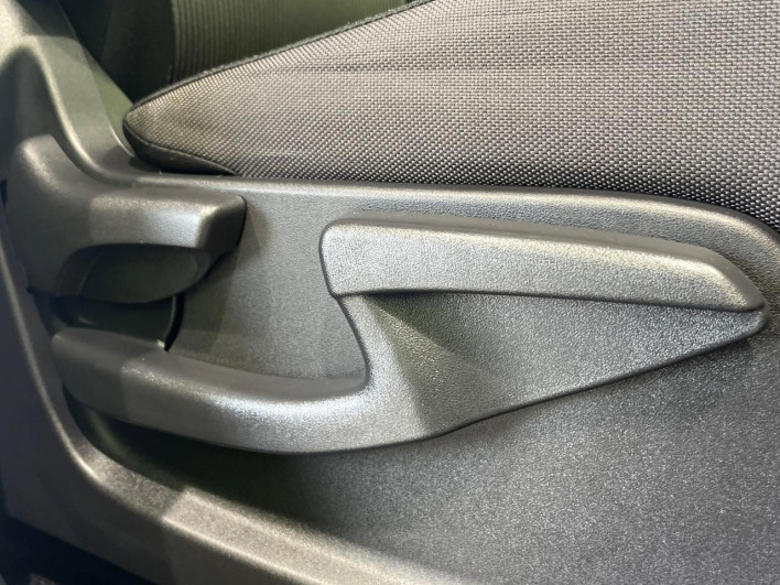 2021 Nissan Serena 5AA-GFC27 (UW-69f02139c846a)[27]