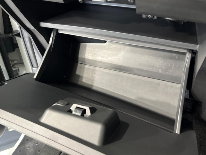 2021 Nissan Serena 5AA-GFC27 (UW-69f02139c846a)[11]