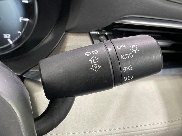 2019 Mazda Atenza Wagon 3DA-GJ2FW (UW-69f0213b189f1)[8]
