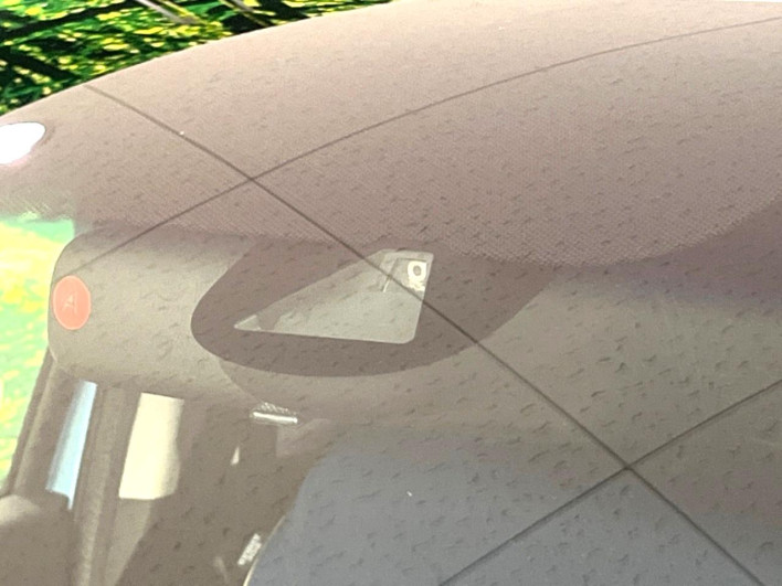 2017 Honda Fit DBA-GK3 (UW-69f0213b87464)[26]