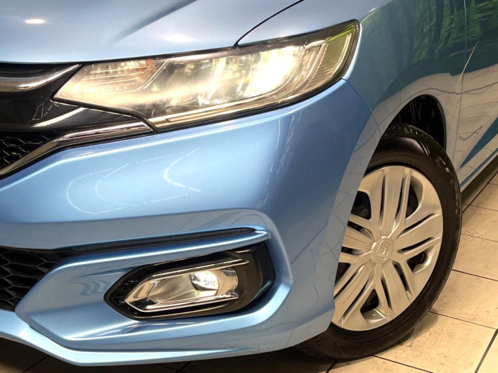 2017 Honda Fit DBA-GK3 (UW-69f0213b87464)[16]