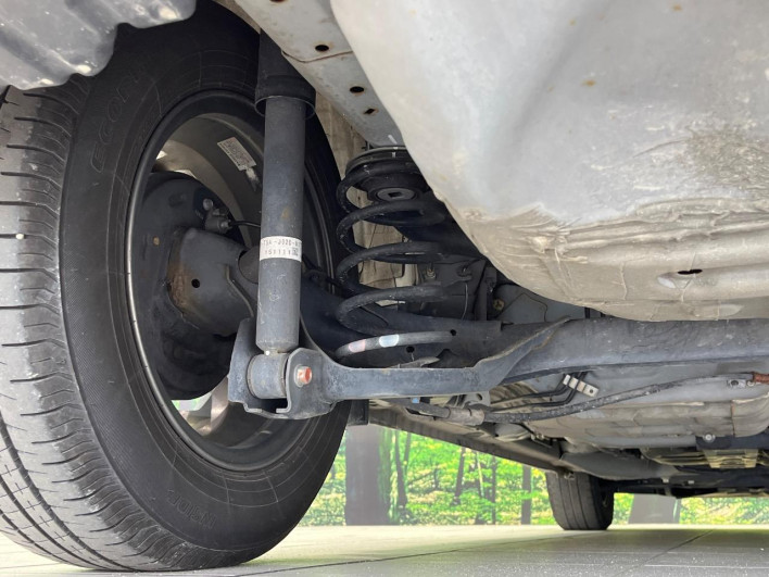 2016 Honda Fit DBA-GK3 (UW-69f0213c48770)[28]