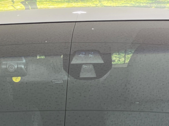 2016 Honda Fit DBA-GK3 (UW-69f0213c48770)[21]