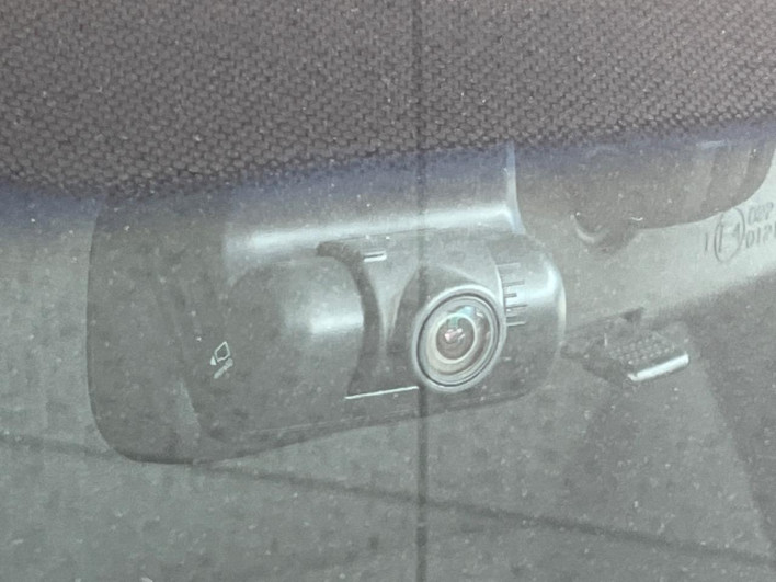 2016 Honda Fit DBA-GK3 (UW-69f0213c48770)[22]