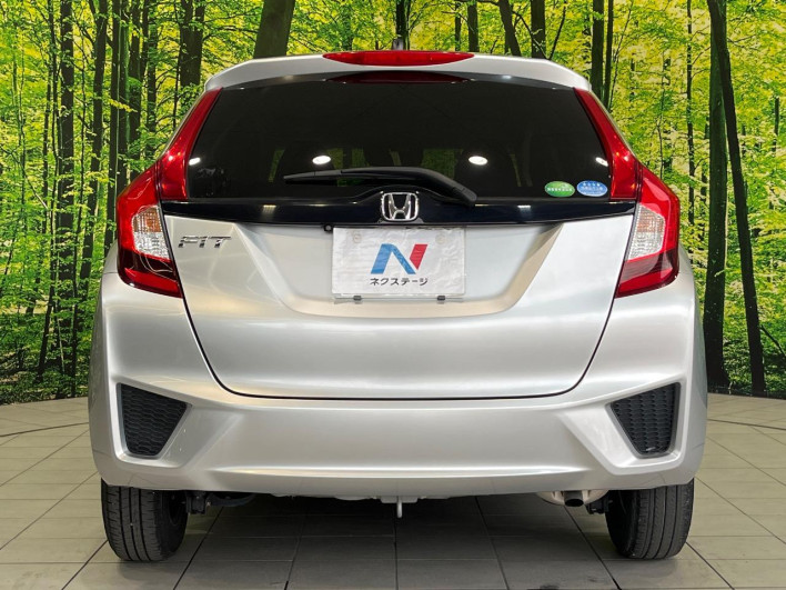 2016 Honda Fit DBA-GK3 (UW-69f0213c48770)[18]