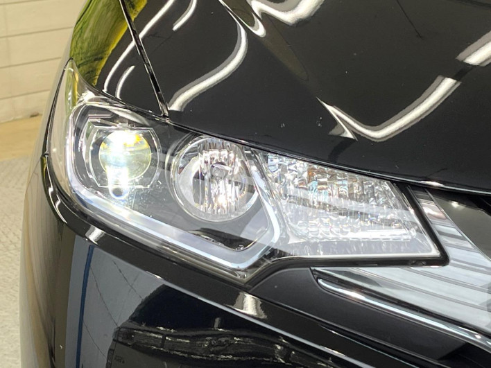 2014 Honda Fit Hybrid DAA-GP5 (UW-69f0213cd43f6)[8]