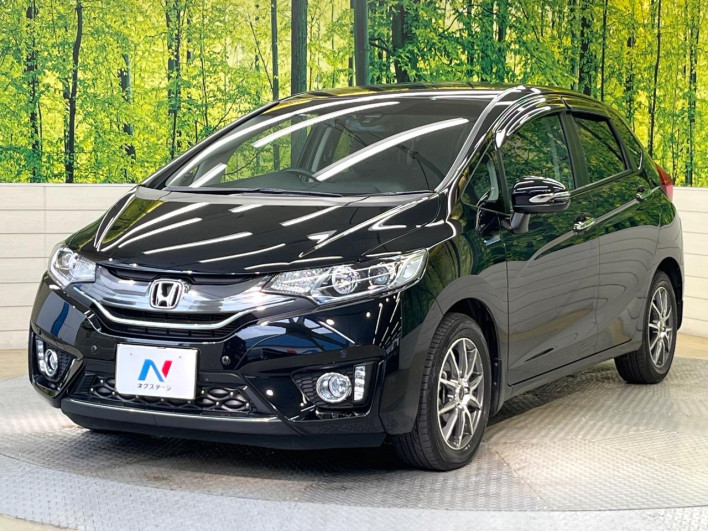 2014 Honda Fit Hybrid DAA-GP5 (UW-69f0213cd43f6)[24]