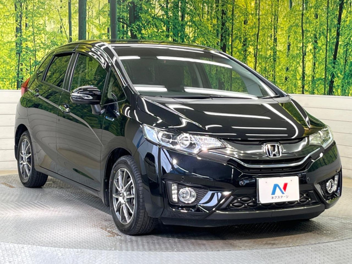 2014 Honda Fit Hybrid DAA-GP5 (UW-69f0213cd43f6)[26]