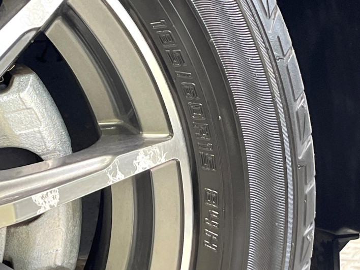 2014 Honda Fit Hybrid DAA-GP5 (UW-69f0213cd43f6)[16]