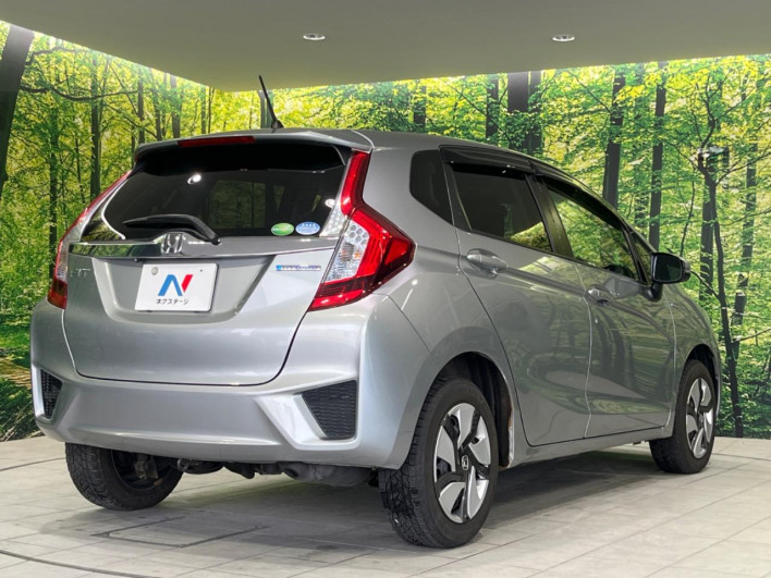2014 Honda Fit Hybrid DAA-GP6 (UW-69f0213dafb99)[13]