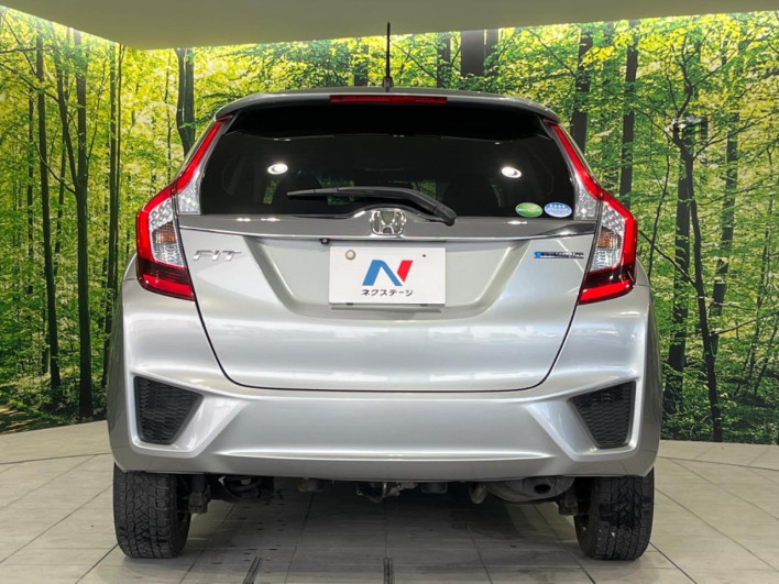 2014 Honda Fit Hybrid DAA-GP6 (UW-69f0213dafb99)[14]