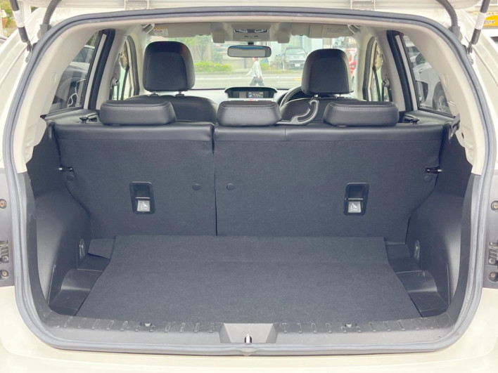 2015 Subaru XV DBA-GP7 (UW-69f0213e75903)[24]