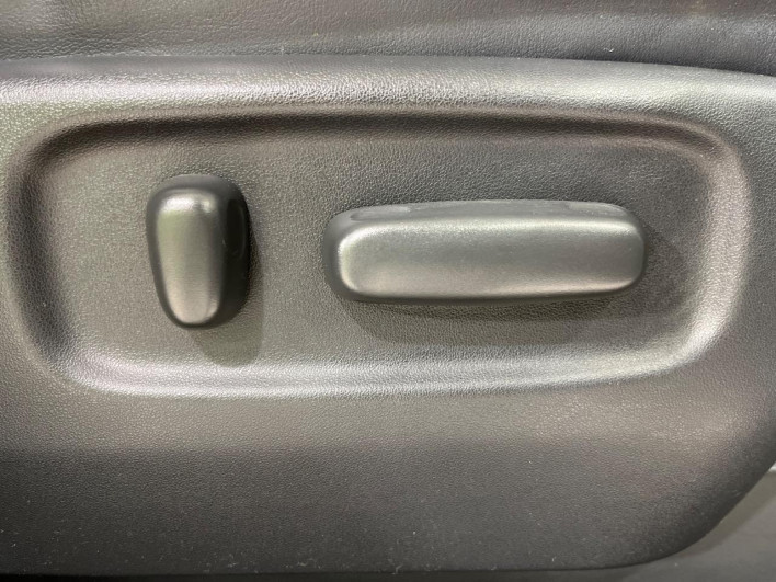 2013 Toyota Estima DBA-GSR55W (UW-69f021400ba64)[20]