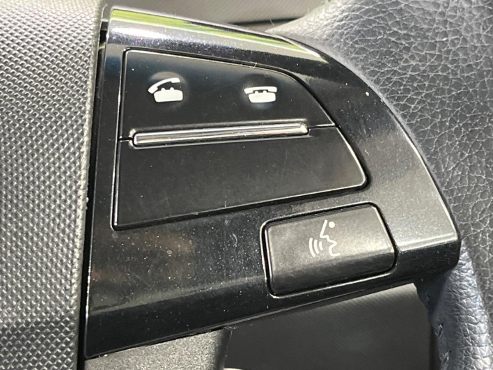 2013 Toyota Estima DBA-GSR55W (UW-69f021400ba64)[25]