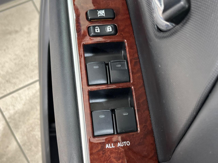 2013 Toyota Estima DBA-GSR55W (UW-69f021400ba64)[12]