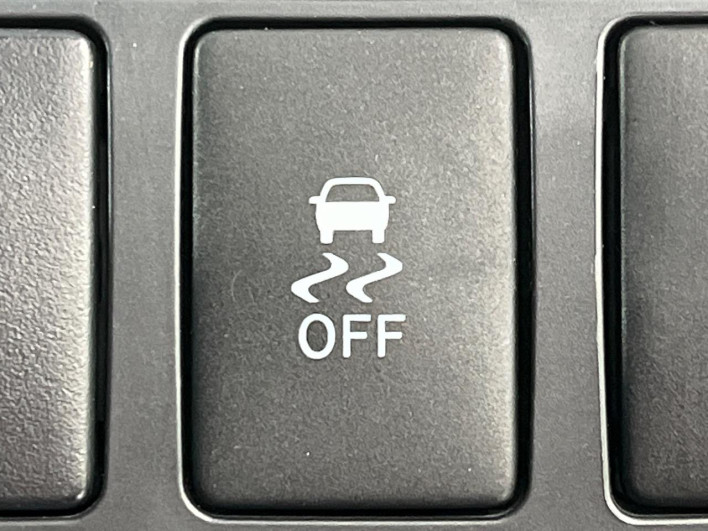 2013 Toyota Estima DBA-GSR55W (UW-69f021400ba64)[16]