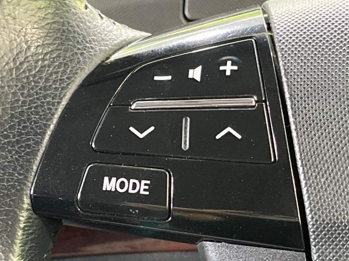 2013 Toyota Estima DBA-GSR55W (UW-69f021400ba64)[24]