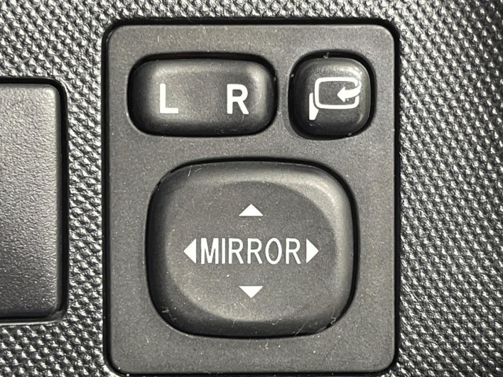 2013 Toyota Estima DBA-GSR55W (UW-69f021400ba64)[19]