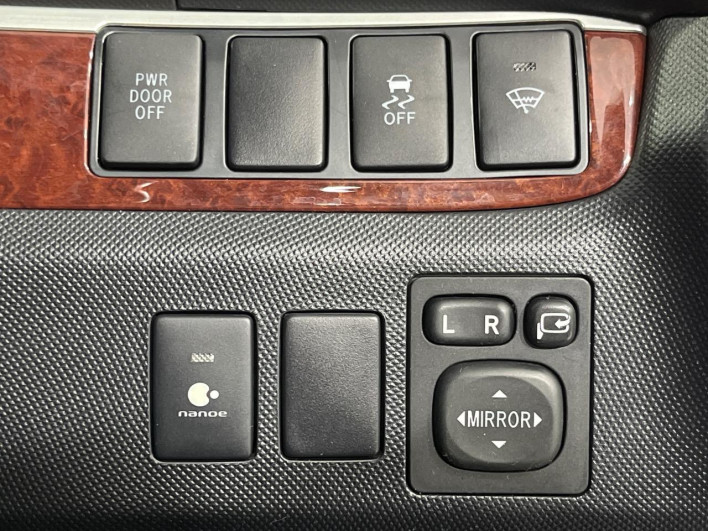 2013 Toyota Estima DBA-GSR55W (UW-69f021400ba64)[14]