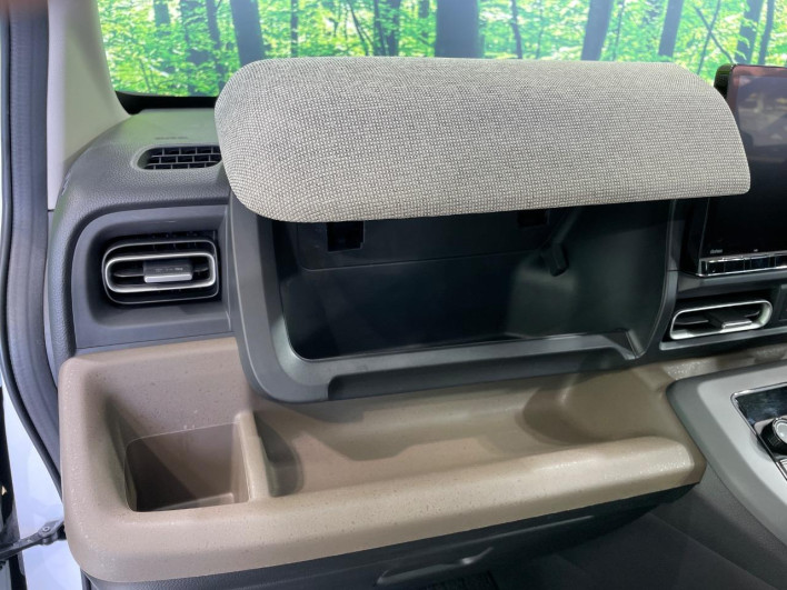 2024 Honda Freed 6AA-GT5 (UW-69f021414c4e6)[28]