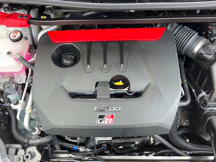 2023 Toyota GR YARIS 4BA-GXPA16 (UW-69f021461e4d6)[12]