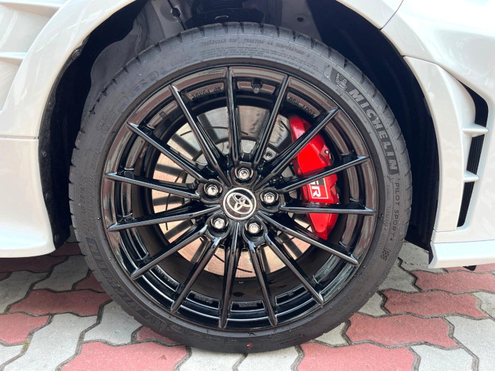 2025 Toyota GR YARIS 4BA-GXPA16 (UW-69f0214663232)[15]