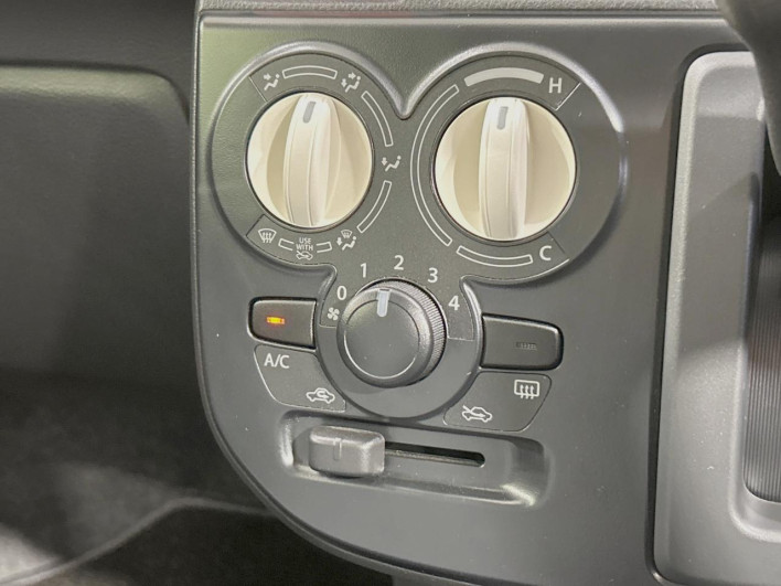 2017 Suzuki Alto DBA-HA36S (UW-69f021488f9e6)[28]