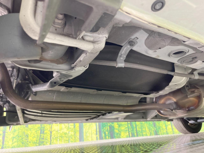 2019 Nissan Serena DAA-HC27 (UW-69f0214ad8bc1)[28]