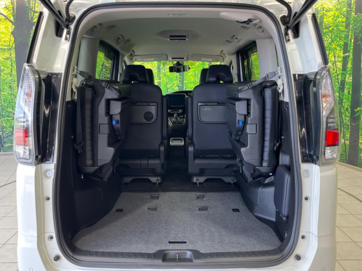 2021 Nissan Serena 6AA-HC27 (UW-69f0214b3b0aa)[14]