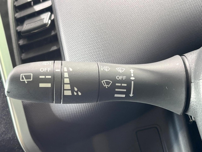 2021 Nissan Serena 6AA-HC27 (UW-69f0214b4b87d)[27]