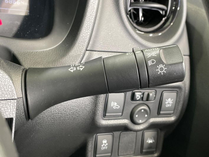 2017 Nissan Note DAA-HE12 (UW-69f0214b76164)[7]