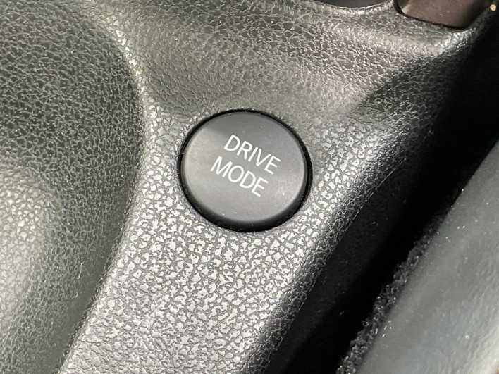 2017 Nissan Note DAA-HE12 (UW-69f0214b76164)[12]