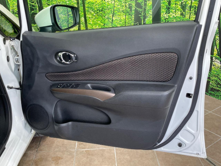 2017 Nissan Note DAA-HE12 (UW-69f0214b76164)[13]