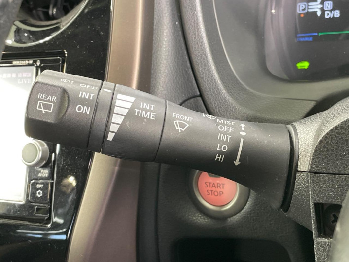 2017 Nissan Note DAA-HE12 (UW-69f0214b76164)[6]