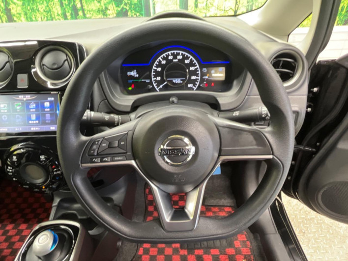 2017 Nissan Note DAA-HE12 (UW-69f0214c9e884)[25]