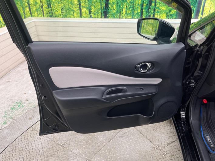 2019 Nissan Note DAA-HE12 (UW-69f0214d615f8)[21]