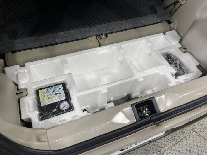 2022 Suzuki ALTO Lapin 5BA-HE33S (UW-69f02150e3f9d)[14]