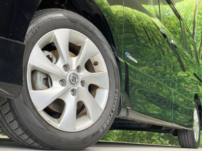 2013 Nissan Serena DAA-HFC26 (UW-69f02151ad5e1)[12]