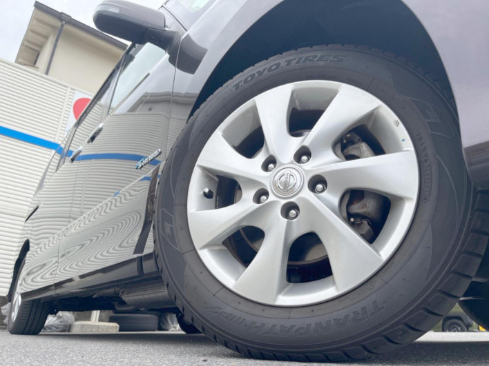 2013 Nissan Serena DAA-HFC26 (UW-69f021528045f)[10]