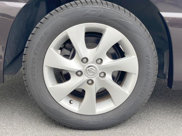 2013 Nissan Serena DAA-HFC26 (UW-69f021528045f)[14]