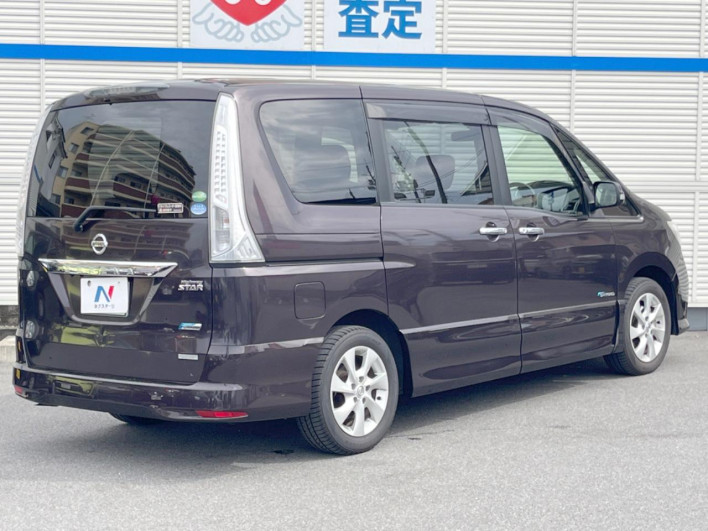2013 Nissan Serena DAA-HFC26 (UW-69f021528045f)[20]
