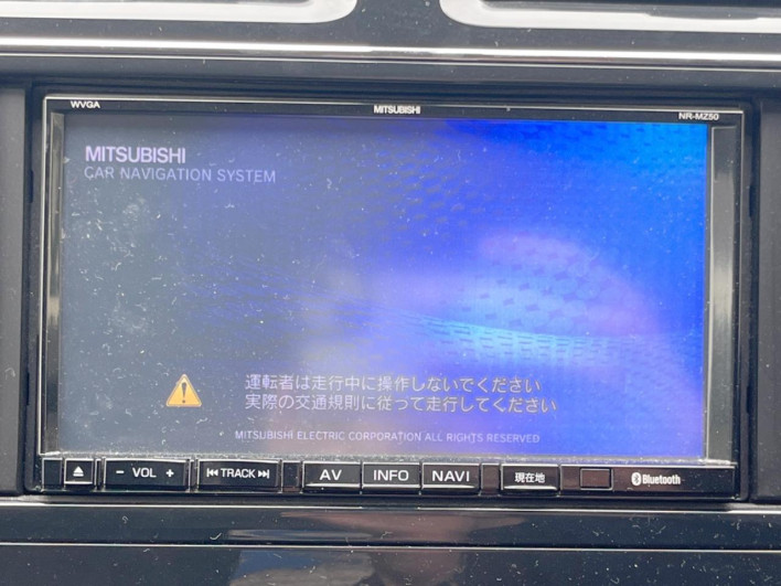 2013 Nissan Serena DAA-HFC26 (UW-69f021528045f)[4]