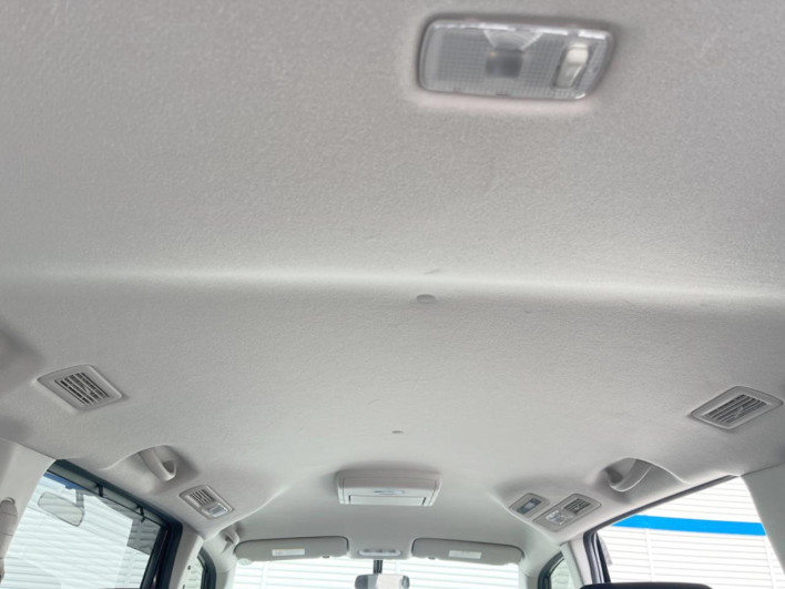 2013 Nissan Serena DAA-HFC26 (UW-69f021528045f)[26]