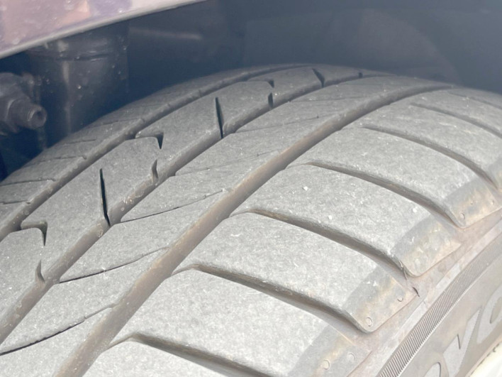 2013 Nissan Serena DAA-HFC26 (UW-69f021528045f)[11]