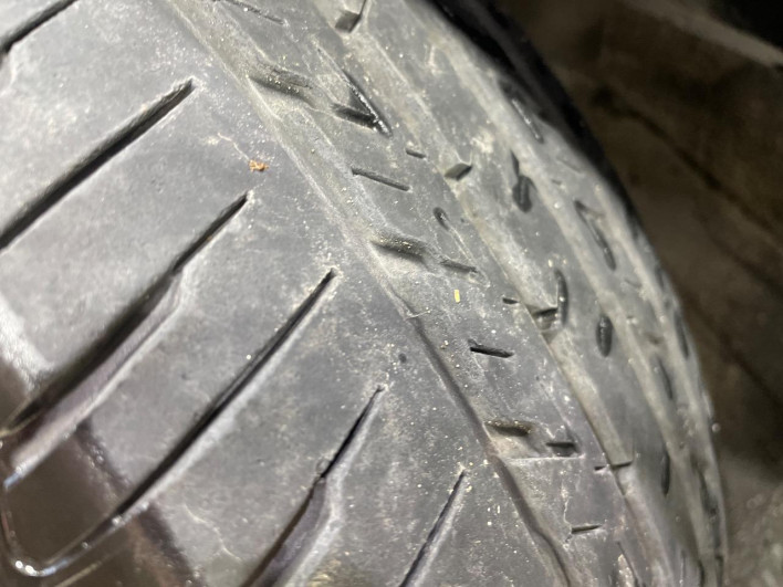 2014 Nissan Serena DAA-HFC26 (UW-69f021528b764)[5]