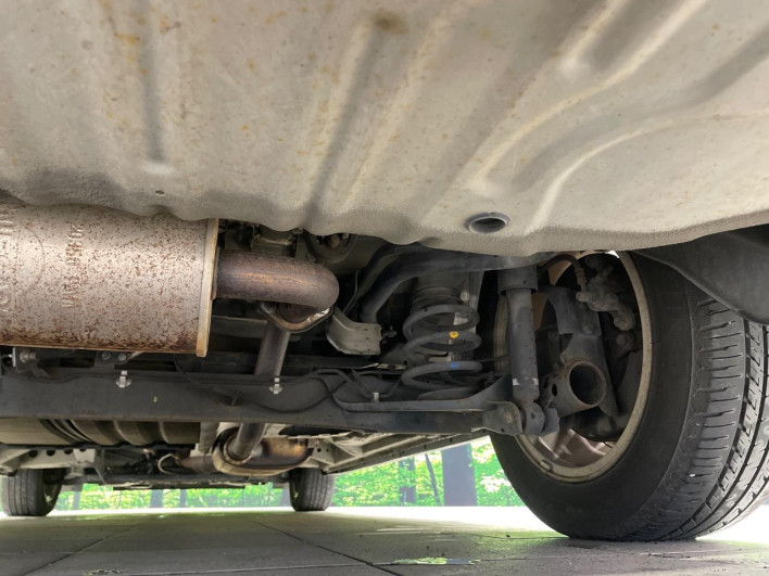 2014 Nissan Serena DAA-HFC26 (UW-69f021528b764)[16]